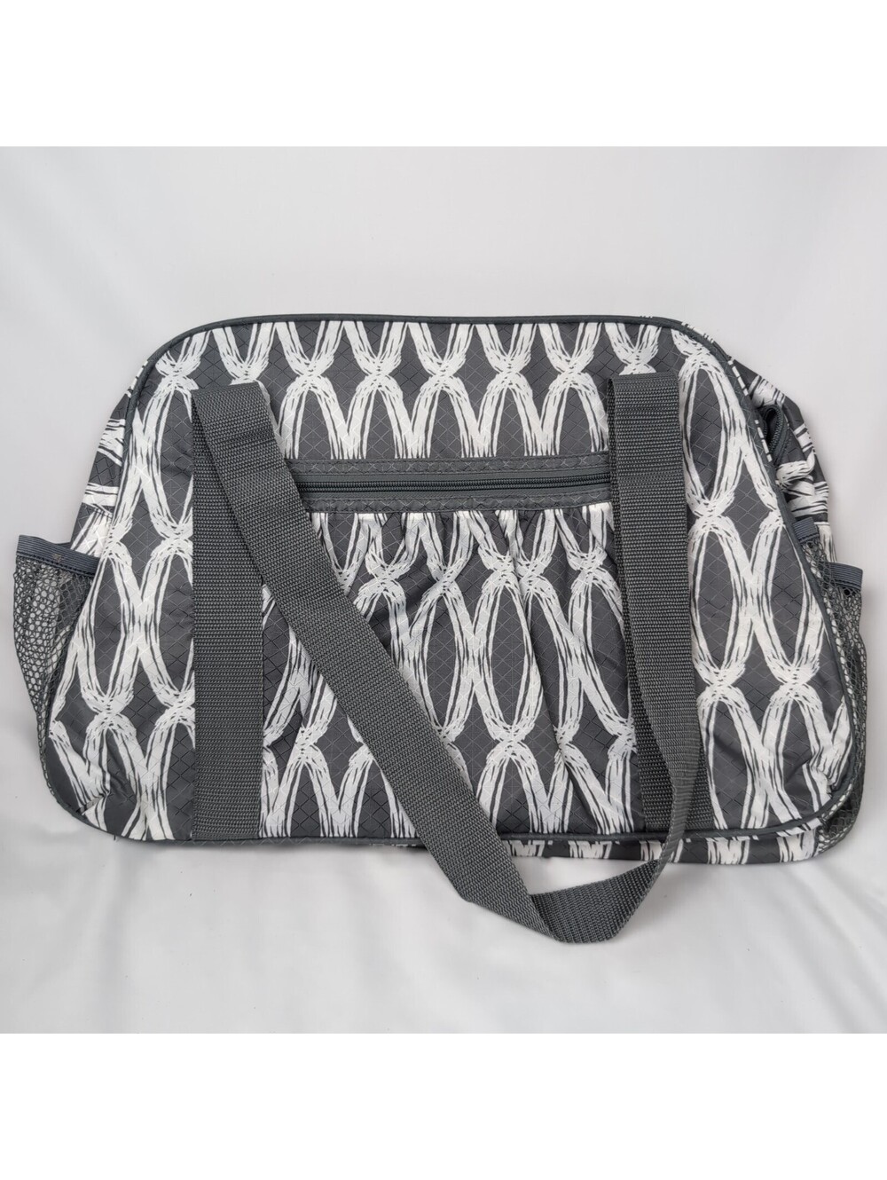 Thirty-One All-in-One Weekender Tote Bag Grey White Geometric Link Pattern New